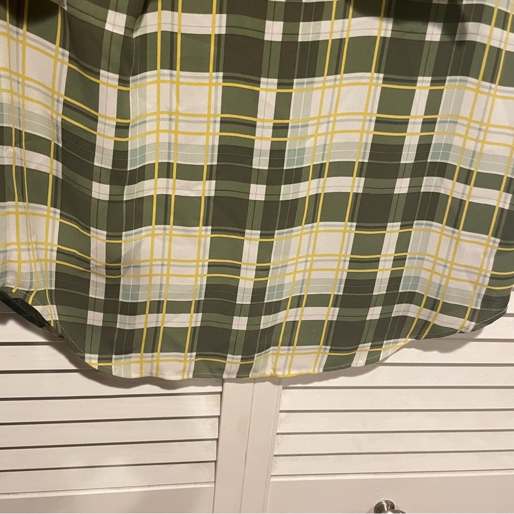 Green Racerback Top - Picture 4 of 4